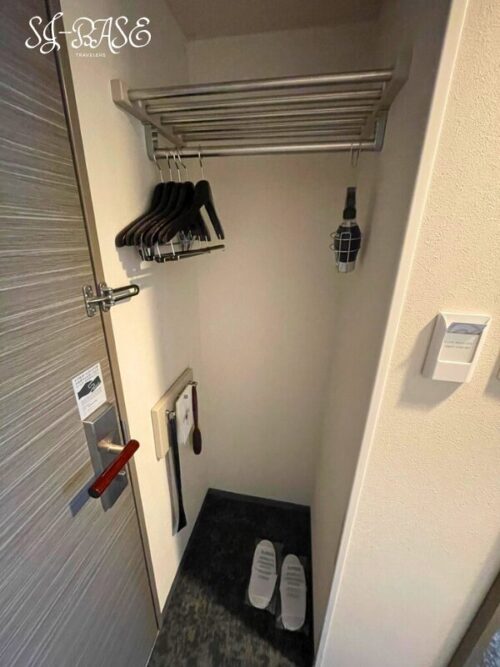 ダイワロイネットホテル札幌すすきのの客室クローゼット（空の状態）