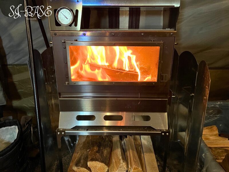 スノーピーク白河高原 冬キャンプ テント内で使用した薪ストーブ